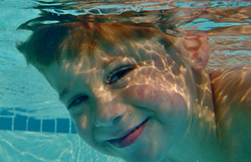 Nolan Under Water