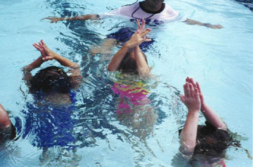 Underwater Applause Toddler submersion activity
